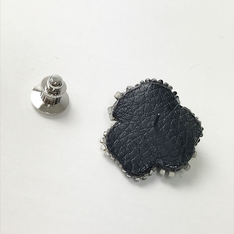 acou; アク　ブローチ　オートクチュール刺繍 お洋服に咲く可憐な花。優しい色使いで装いを彩る「acou:」の