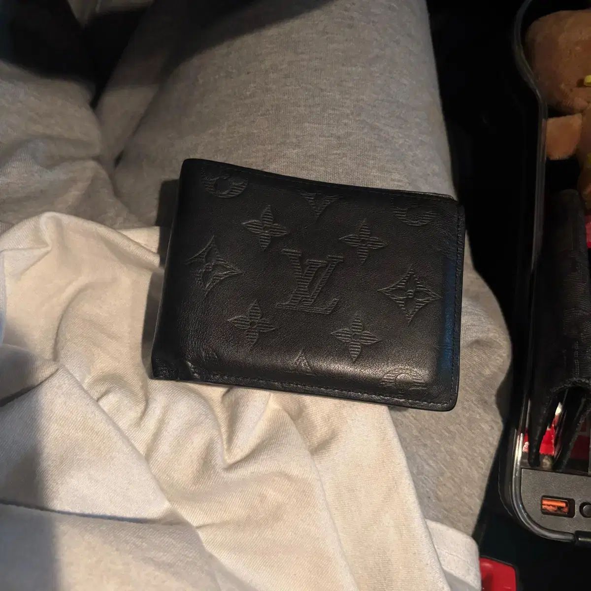 Louis Vuitton ルイヴィトン ミュルティプリ シャドー 二つ折り財布 ブラック