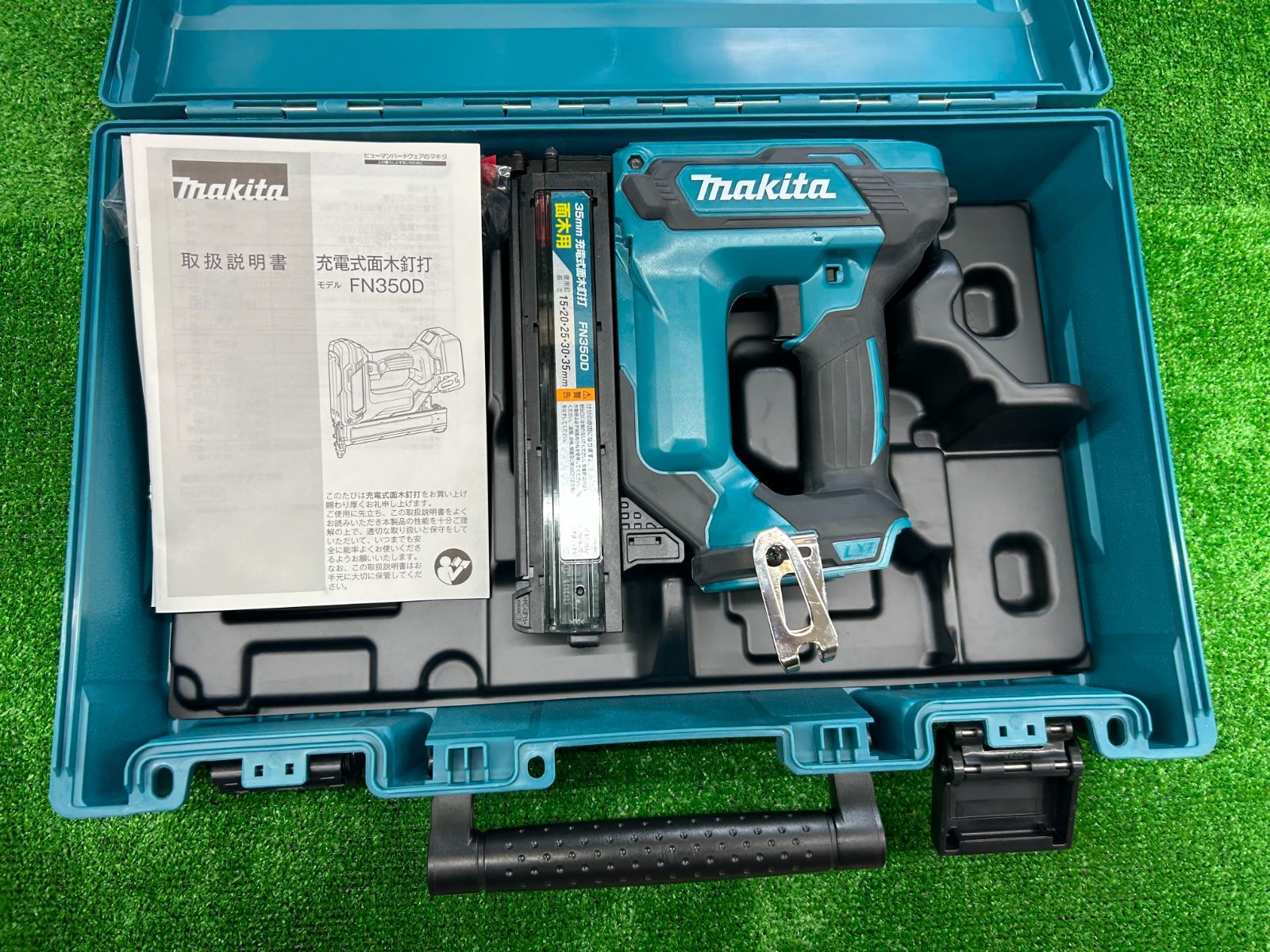 Makita - akiさん専用マキタ充電式面木釘打 フィニッシュ打ち　FN350D マキタ マキタ[makita] 35mm充電式面木釘打 FN350DZK（本体+