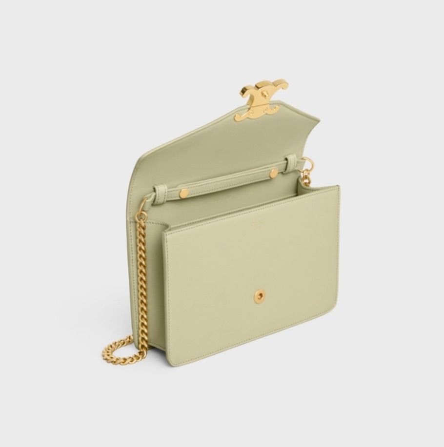 チェーンウォレット マーゴ シャイニー アーモンドグリーン 財布 新品 CELINE セリーヌ チェーンウォレット マーゴ トリオンフ