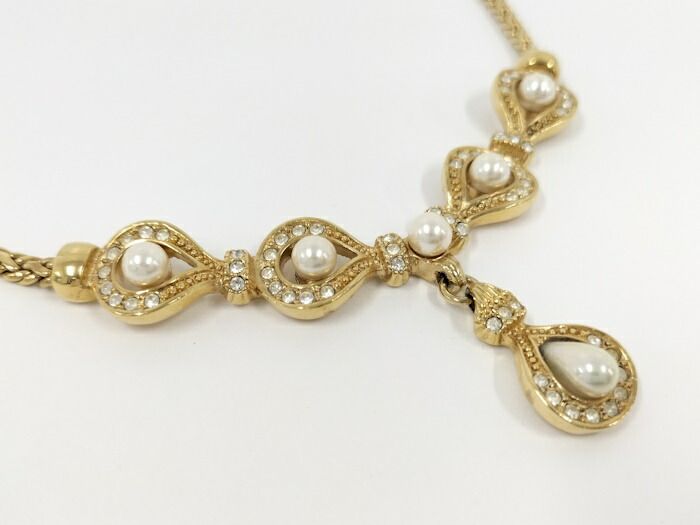 Dior パールネックレス ゴールドチャーム Christian Dior ネックレス フェイクパール ラインストーン GP
