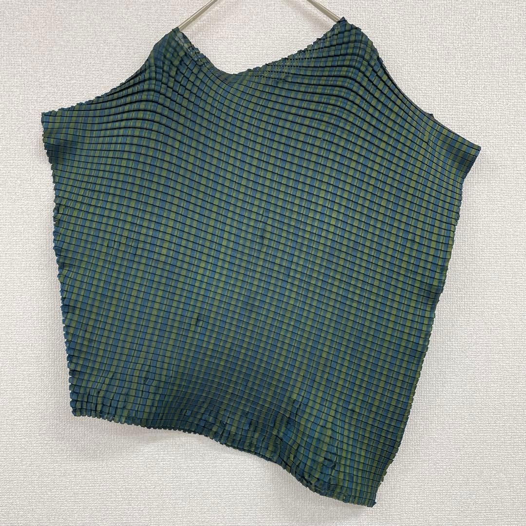 機能的 ISSEY MIYAKE イッセイミヤケ スクエアプリーツ オーバーサイズ ブラウス カットソー 緑 サイズ2