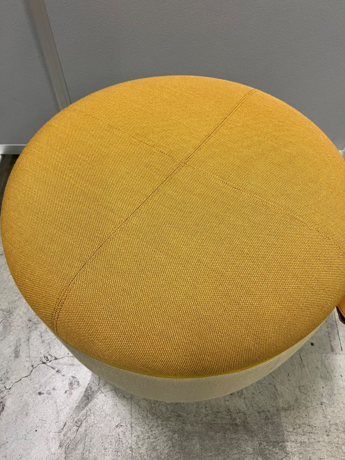 OKAMURA ライブスプーフ スツール イス チェア スツール ロビーチェア