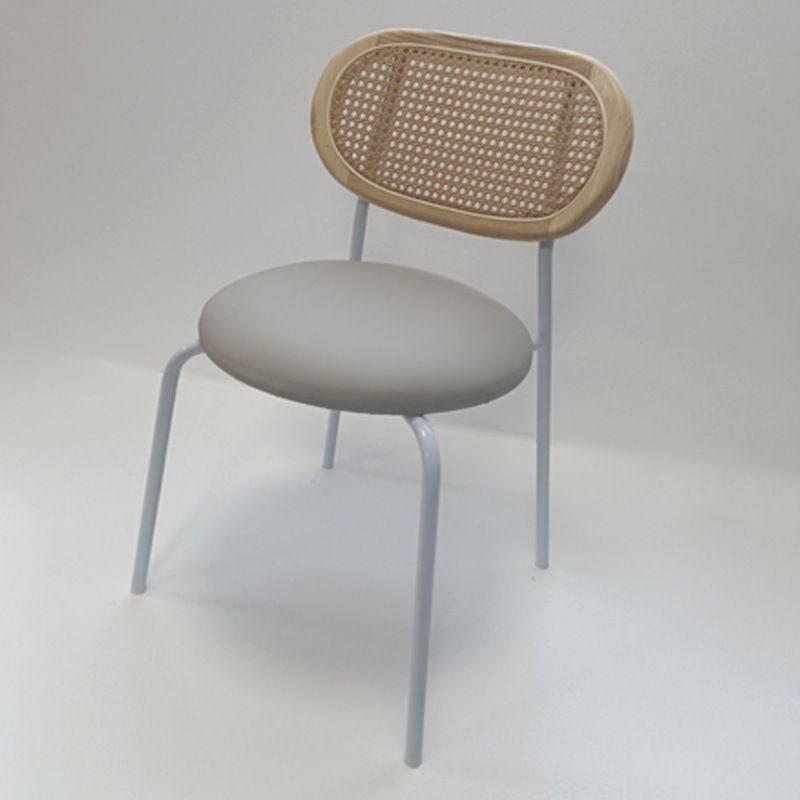 北欧風の籐編みのダイニングチェア シンプルなデスクチェア くつろぎのカフェチェア