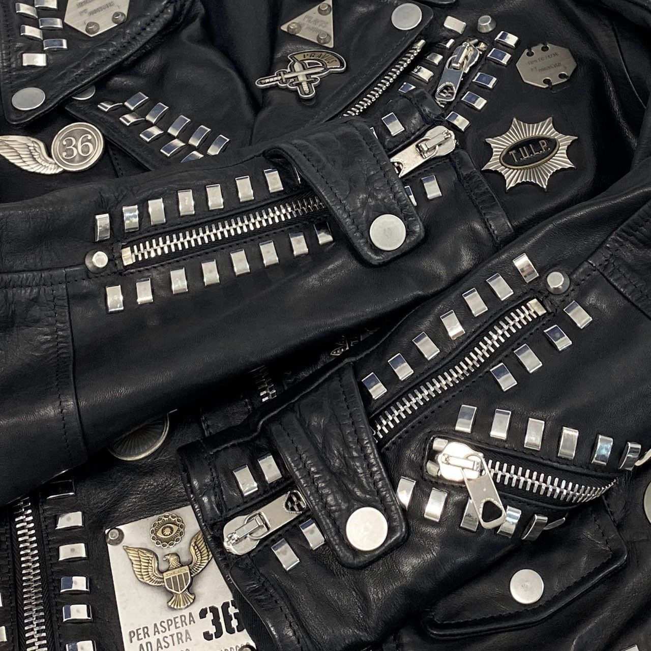 77d30 DIESEL BLACK GOLD ディーゼル ブラックゴールド スタッズ