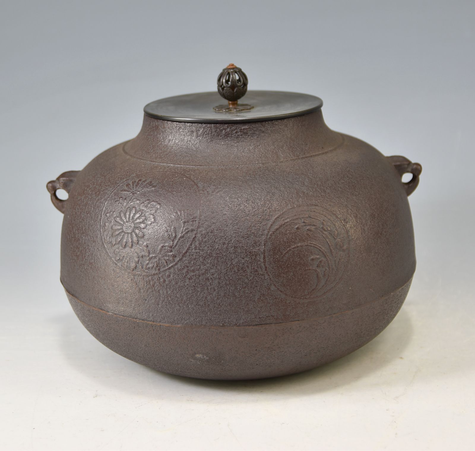 高級品市場 「四君子 佐藤清光 繰口釜 釜師 釜鐶添 鉄釜 茶釜 茶道具 」 工芸品