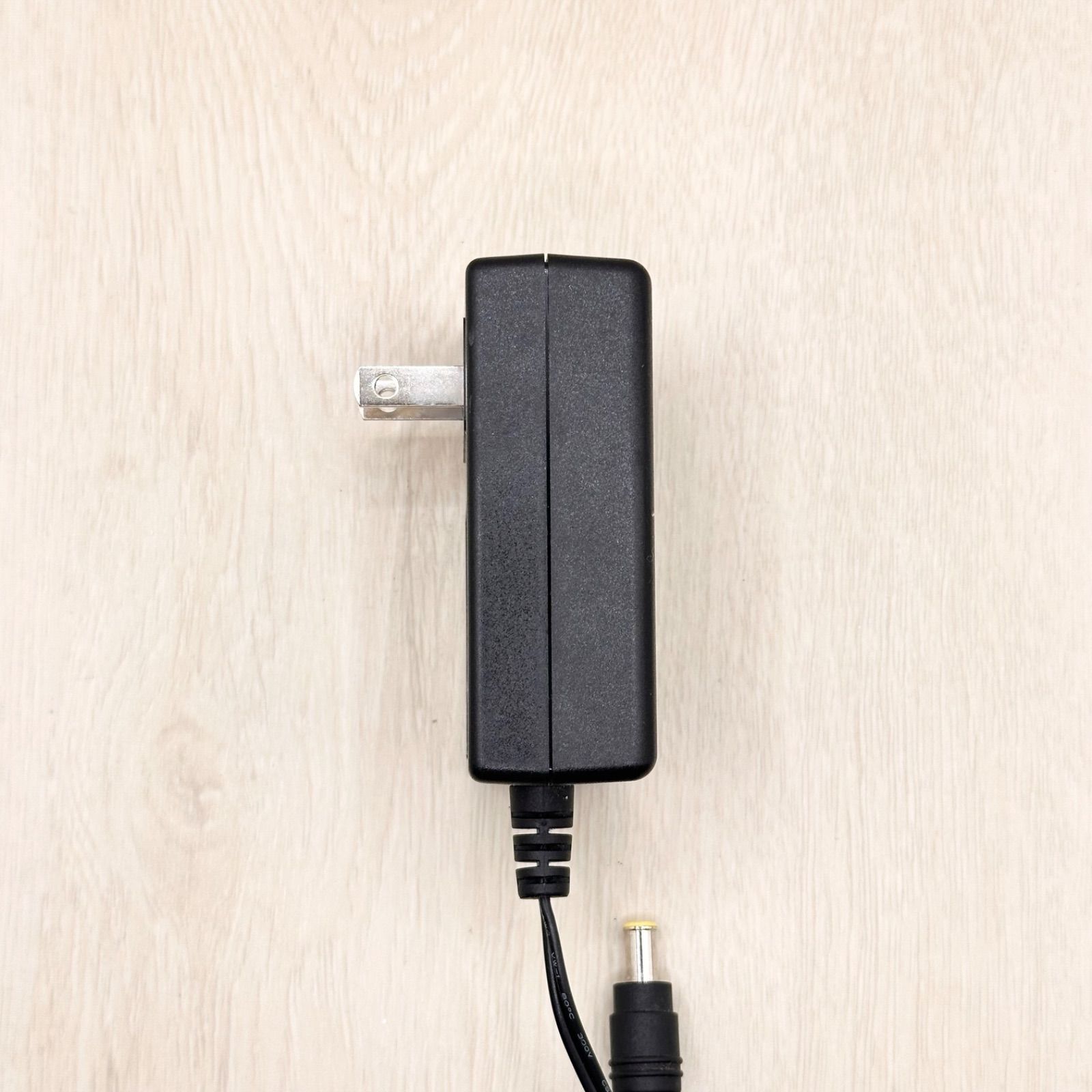 TOSHIBA DVDプレーヤー ACアダプター付き TOSHIBA DVDプレーヤー ACアダプター付き