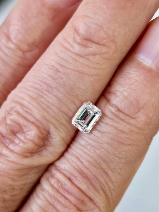 究極の美！最高品質 GIA 1ct D IF EX エメラルドカット ルース - メルカリ