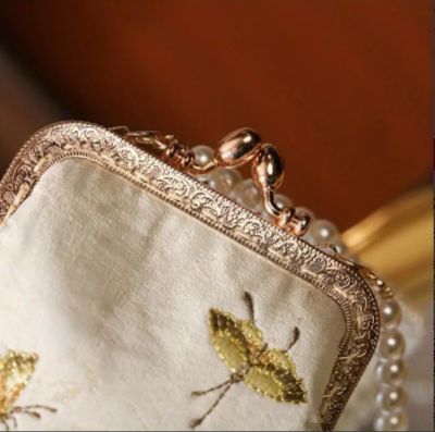 刺繍 アジアテイスト