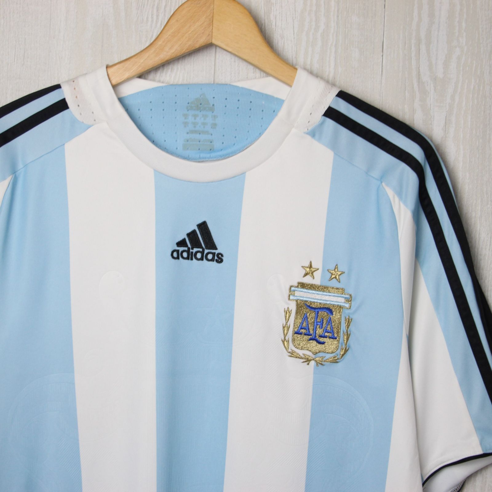 サッカー　ユニフォーム　アルゼンチン代表　2002 HOME サッカー ユニフォーム アルゼンチン代表 2002 HOME - メルカリ