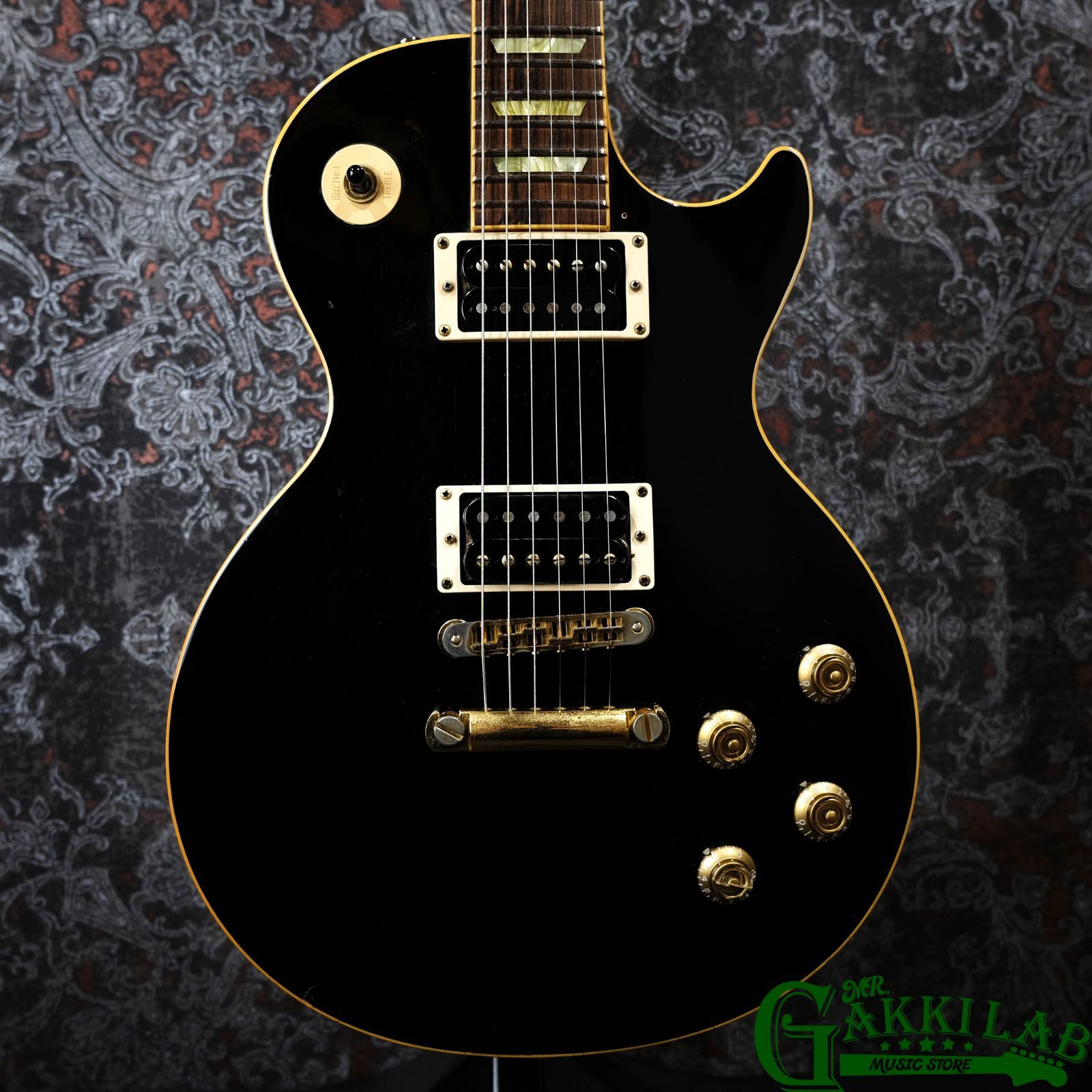 ストラトキャスタータイプ レースセンサー PU 搭載 ゴージャス仕様