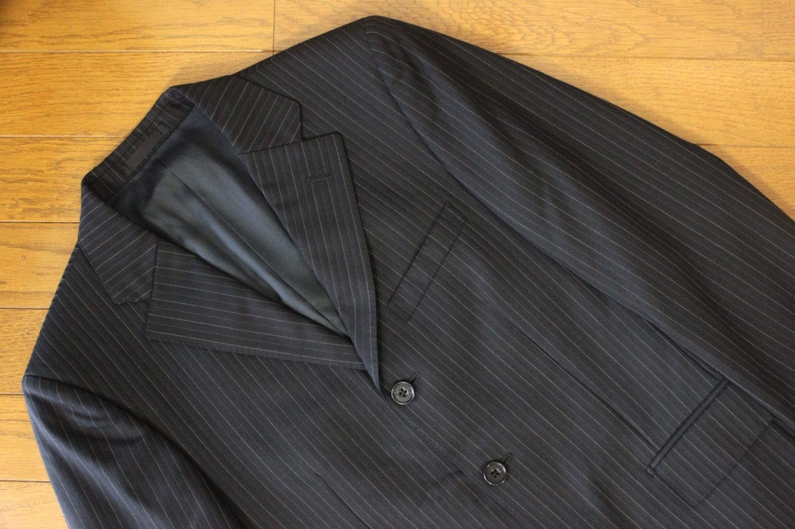 美品✨️バーバリーブラックレーベル ロゴボタン super100's M~L 26【極美品】バーバリー ブラックレーベル スーツ 36R Y4 メンズ