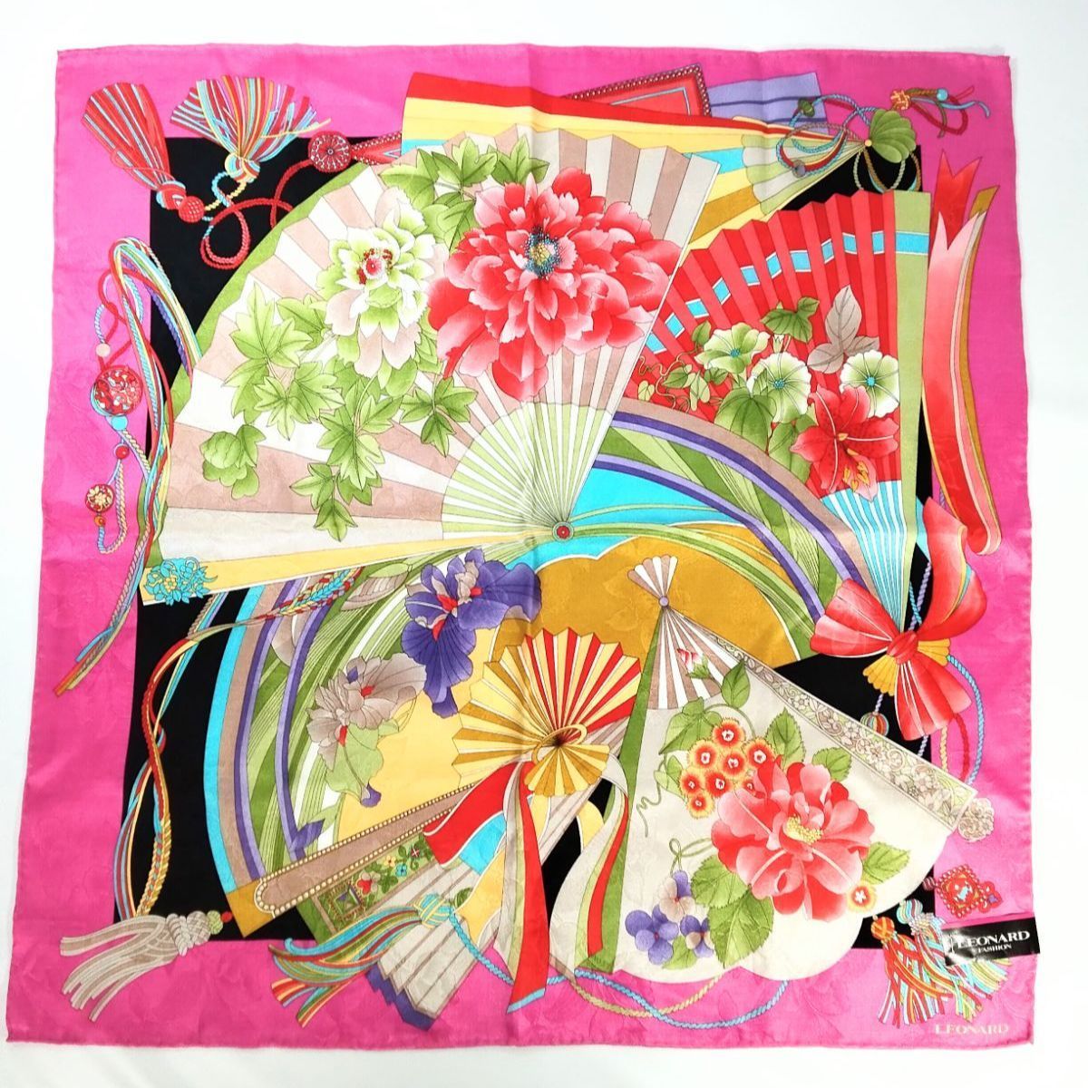 レオナール 大判シルク混ハンカチセット レオナールハンカチのおすすめ