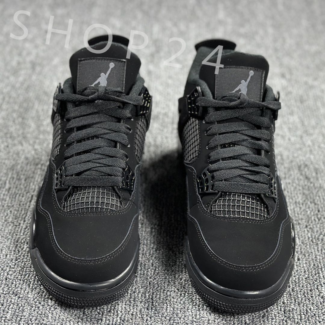 新品未使用 Nike Air Jordan 4 