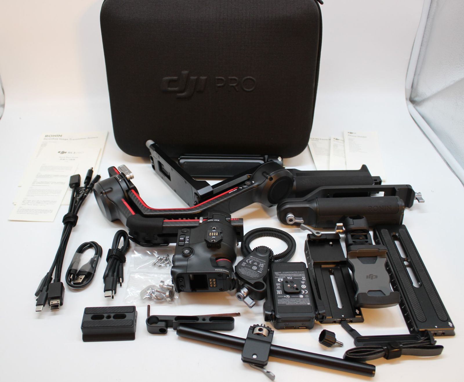 ほぼ DJI RS 3 Proコンボ 3軸ジンバルスタビライザー ＊24610