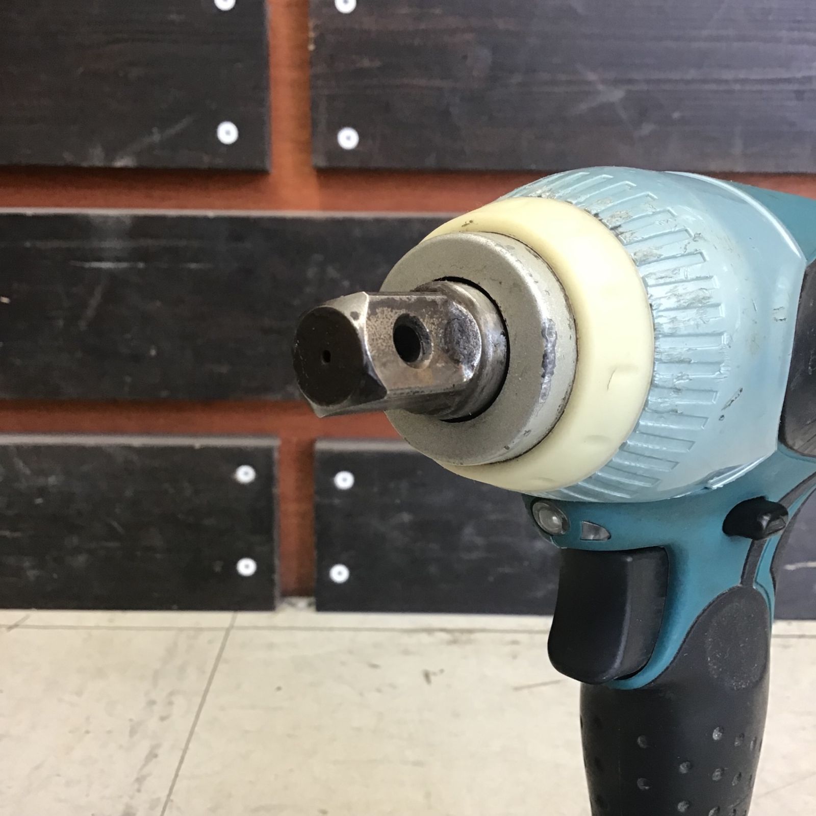 現状品】 マキタ/makita コードレスインパクトレンチ TW251DZ 現状品】 マキタ/makita コードレスインパクトレンチ TW251DZ