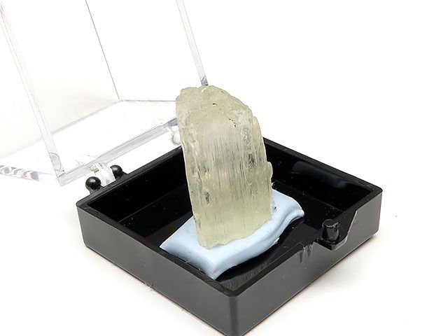 専用ページ アフガニスタン産 高品質クンツァイト原石1 アフガニスタン産 クンツァイト ミニ原石 No.21【1点もの】 / 78