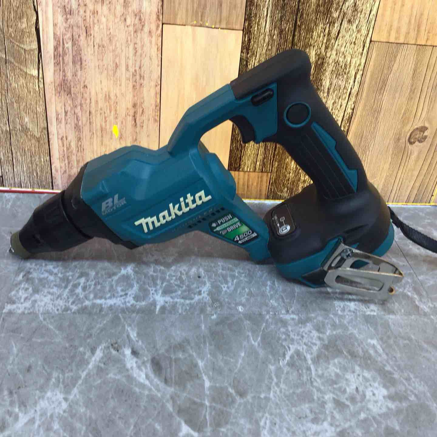 ダイワ テンカラキット 33 小売業者 〔仕舞寸法 45cm〕