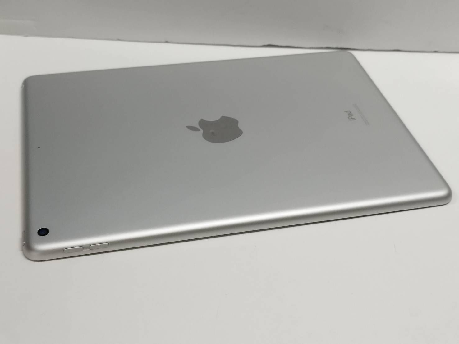 良品】iPad 第7世代/Wi-Fiモデル/A2197/32GB〈MW752J/A〉 【公式通販】