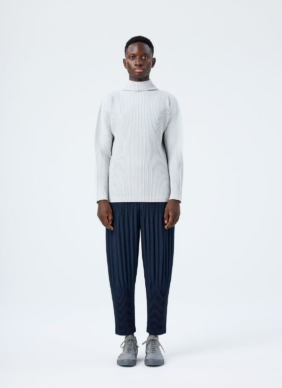 ISSEY MIYAKE(イッセイミヤケ) HOMME PLISSÉ(オムプリッセ) ハイネック