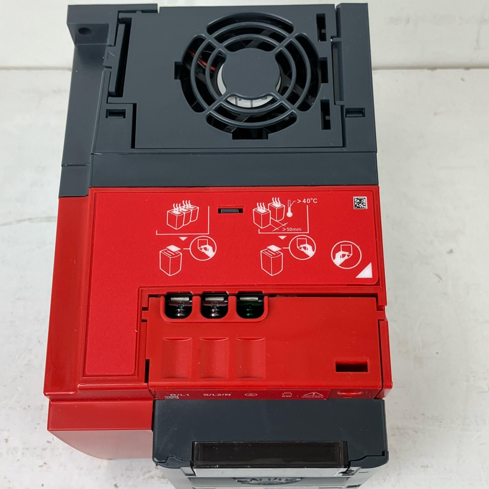 VFNC3S-2025PL レッド×ブラック