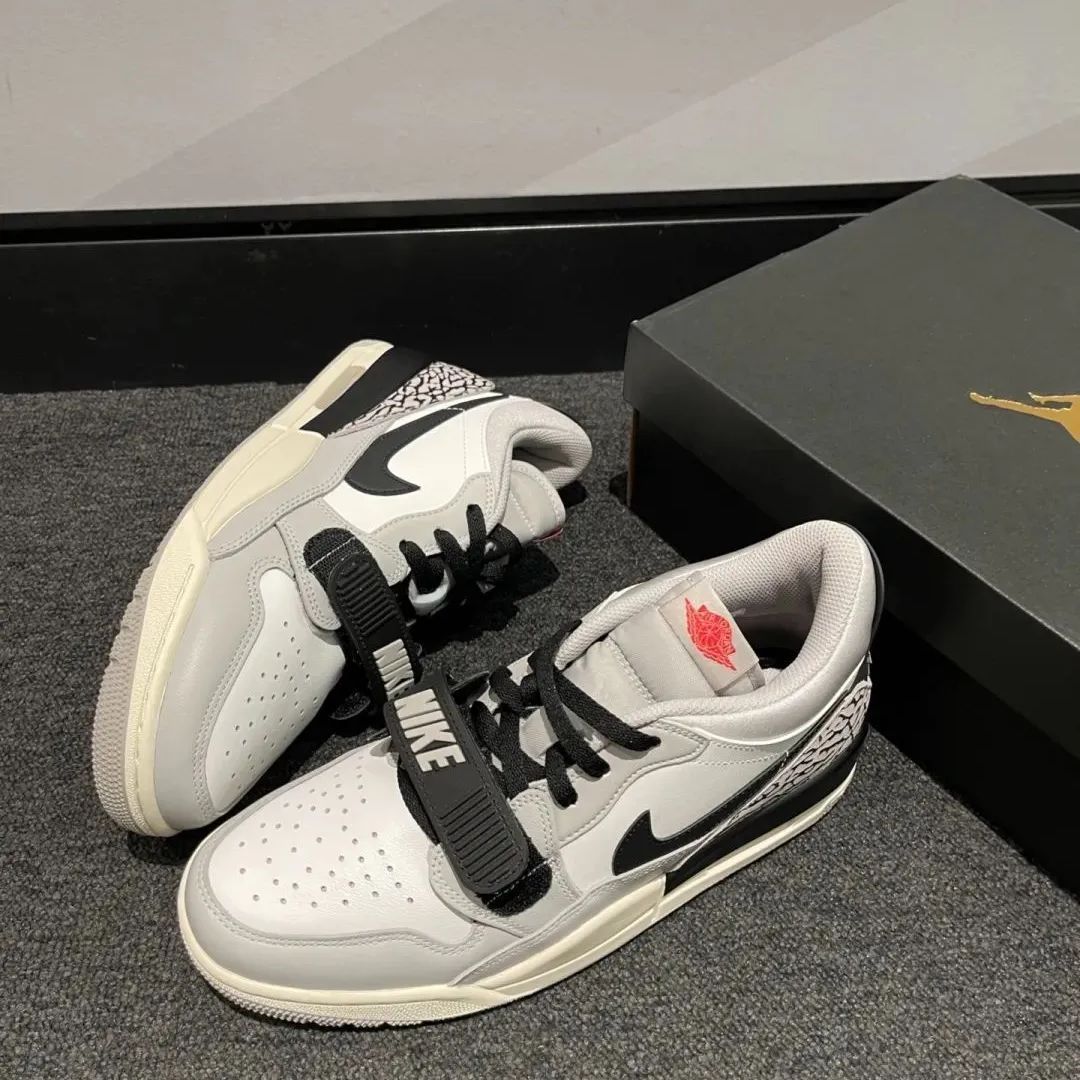 お値下げしました！ NIKE AIR JORDAN LEGACY 312 LOW