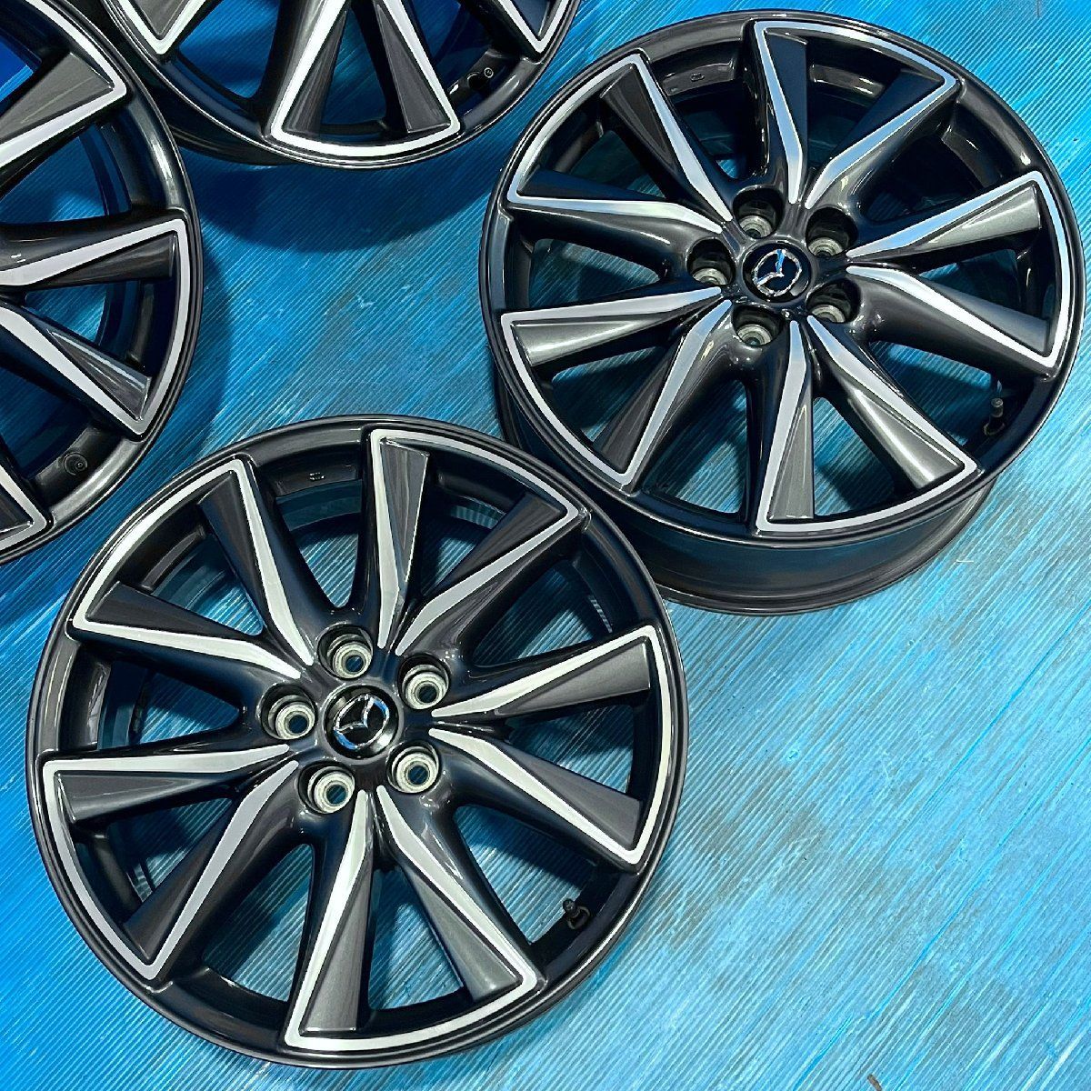 ①GJアテンザ純正高輝度ホイール 19インチ CX-5 CX-8 ①GJアテンザ純正高輝度ホイール 19インチ CX-5 CX-8 ①GJ