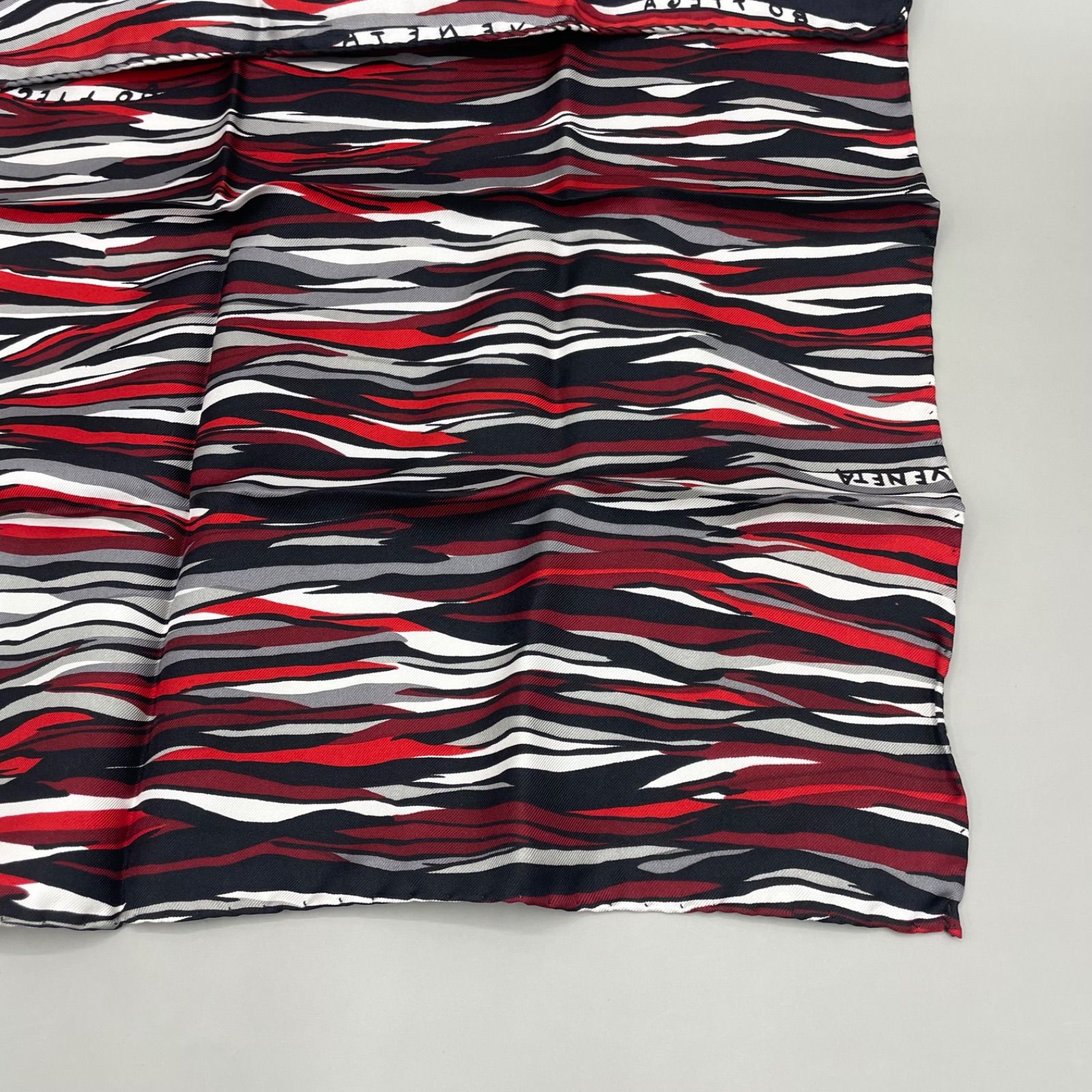 未使用級 希少 BOTTEGA VENETA ボッテガヴェネタ スカーフ ハンカチ