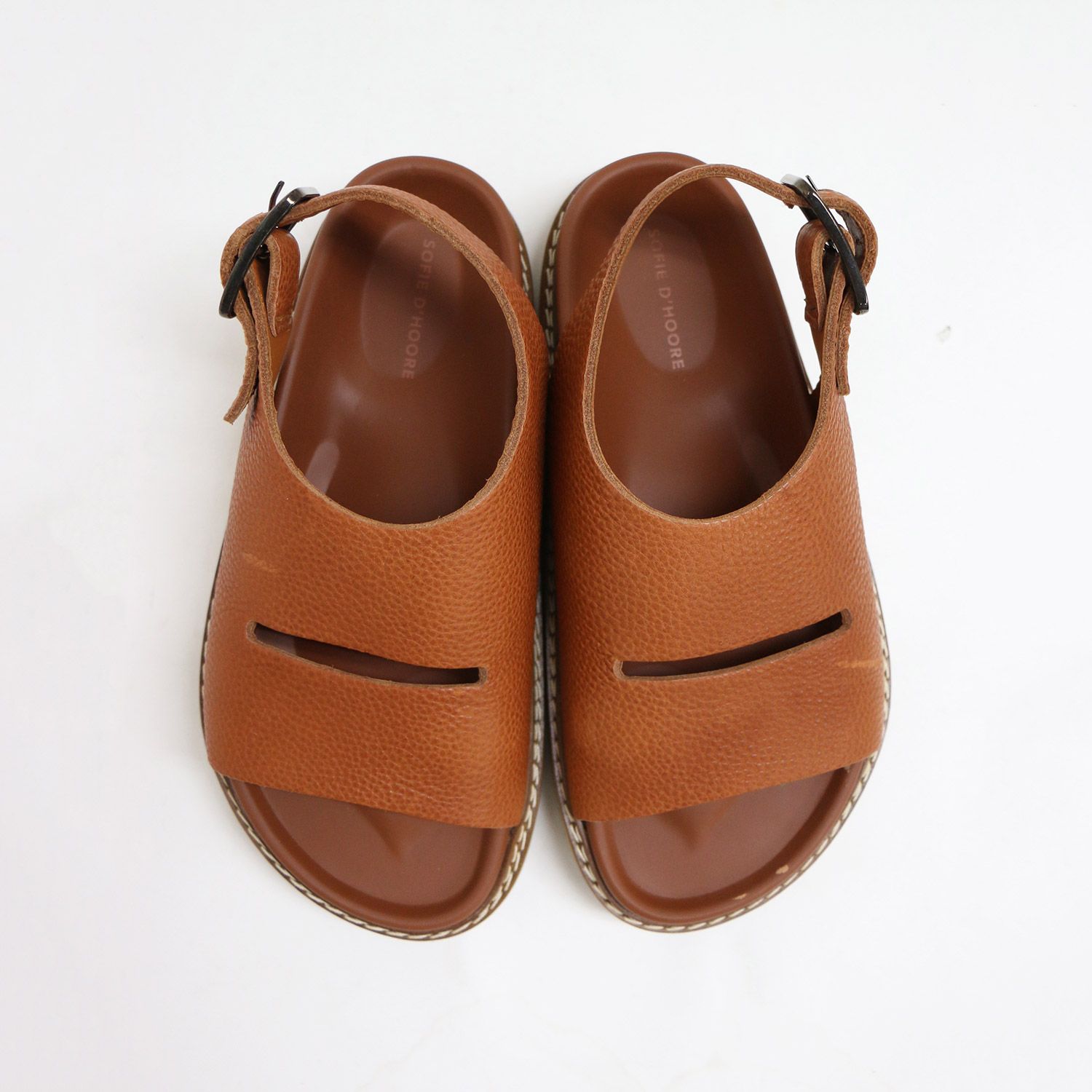 美品！SOFIE D'HOORE 牛革フラットサンダル38 美品！SOFIE D'HOORE 牛革フラットサンダル38 - メルカリ