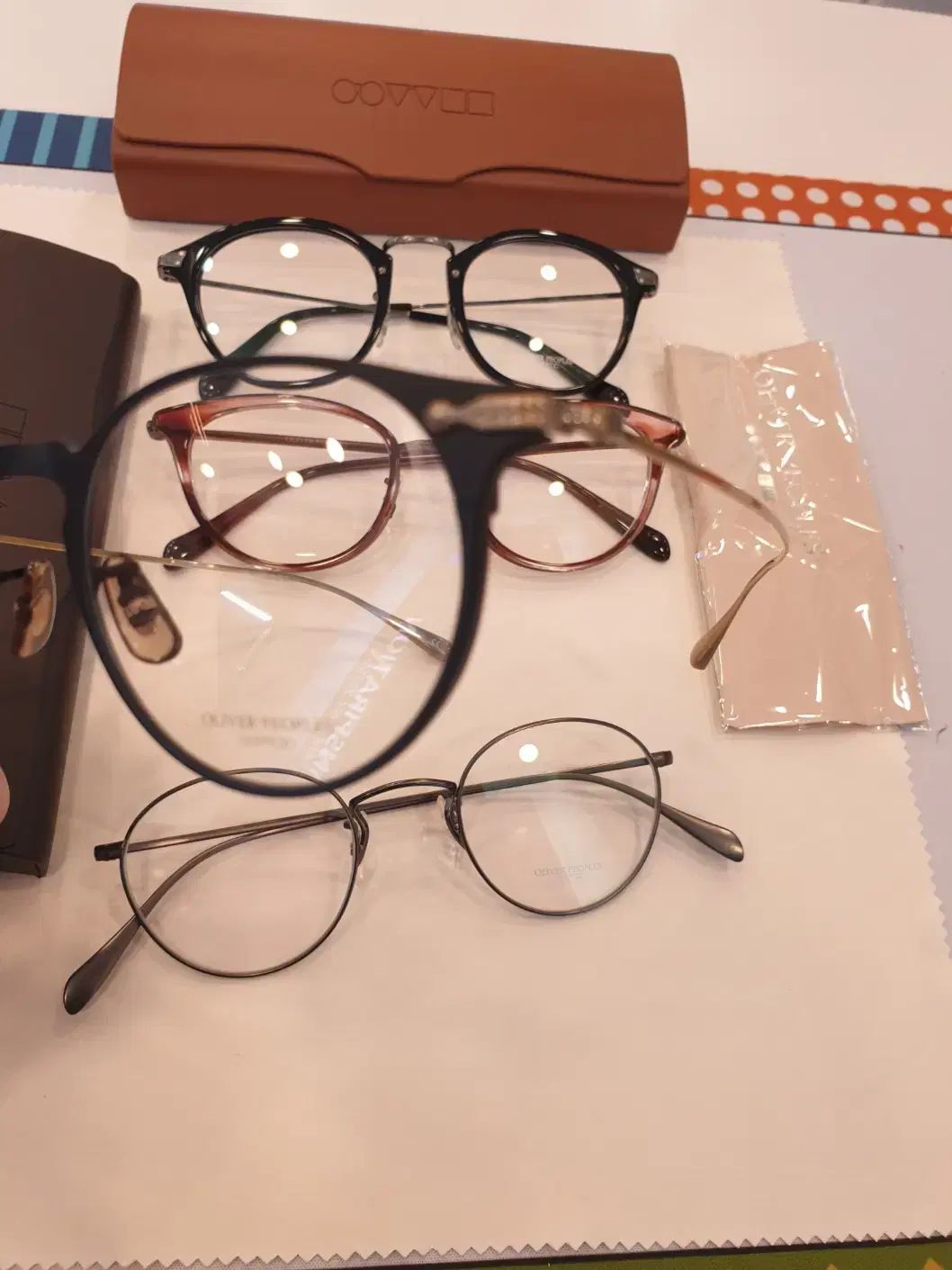 PEOPLES オリバーピープルズ