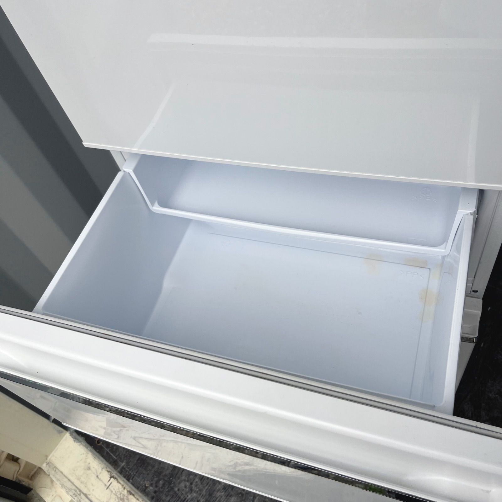 52取付無料！三菱自動製氷機搭載！高性能おしゃれホワイト3ドア冷蔵庫