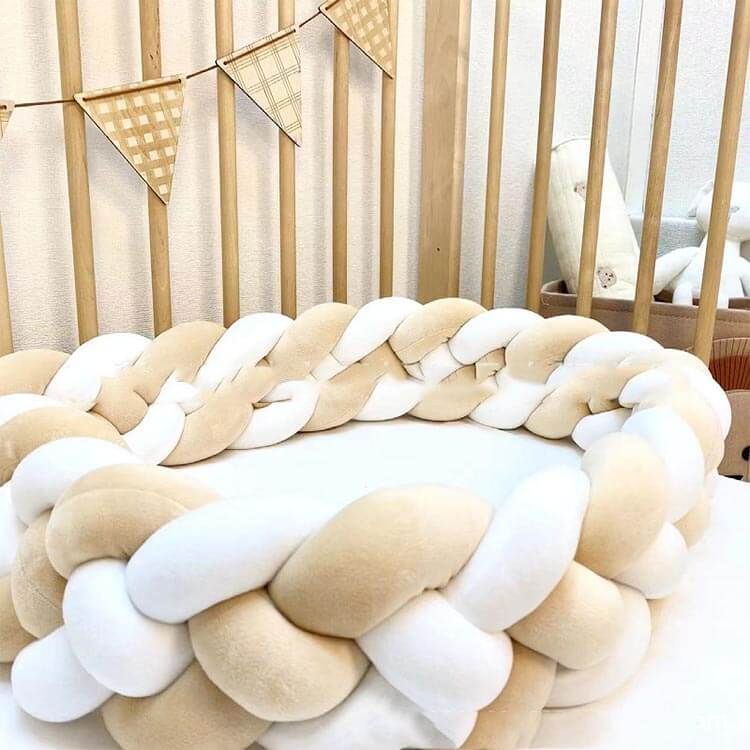 添い寝
