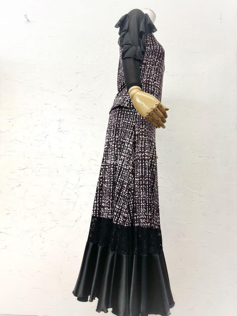 パーティーに！】新品Mサイズ 公式 シックパープル×黒ドットツーピース