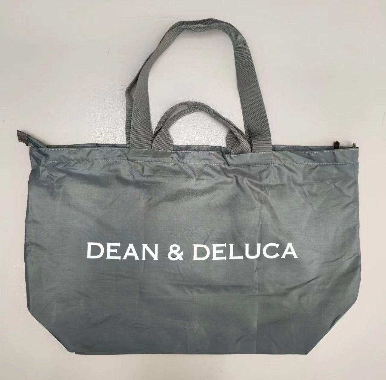 DEAN＆DELUCA ディーン&デルーカ パッカブルトートバッグ グレー 93 - メルカリ