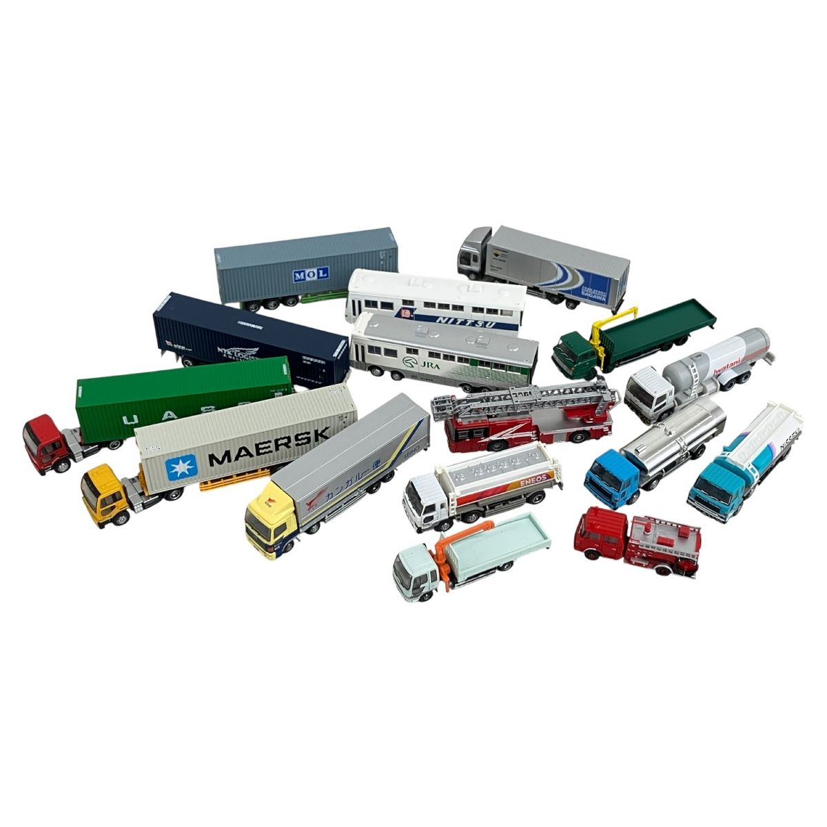 アラレちゃん ペンギン村分譲中 飛行機•ボウリング 三輪自動車