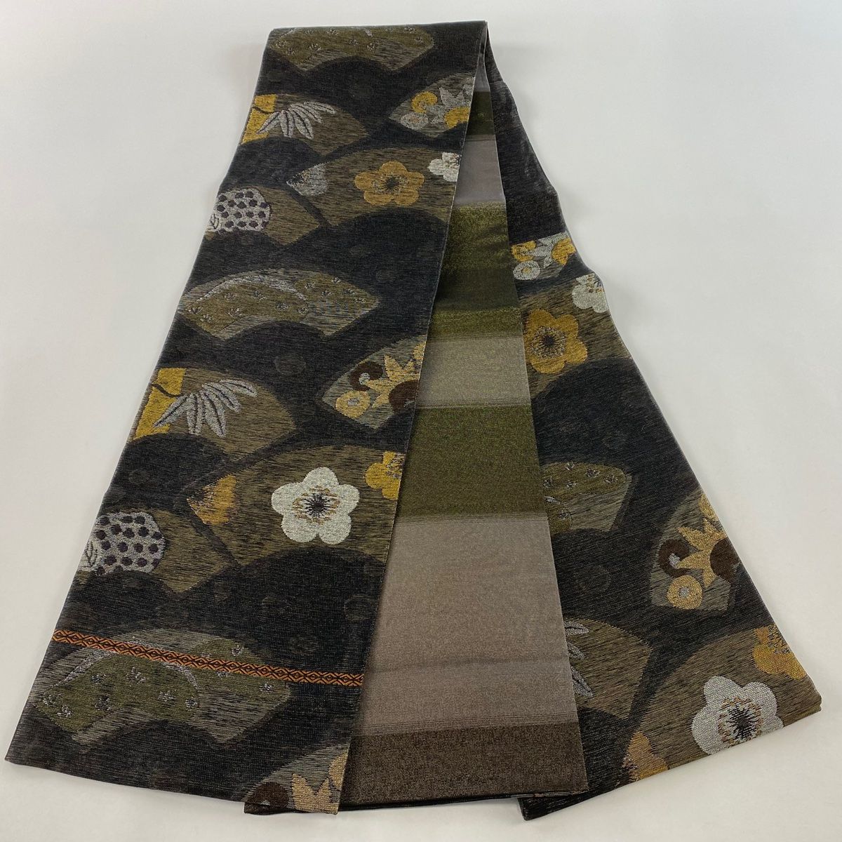 袋帯 美品 逸品 誉田屋源兵衛 落款 扇面 松竹梅 金銀糸 墨色 六通 正絹
