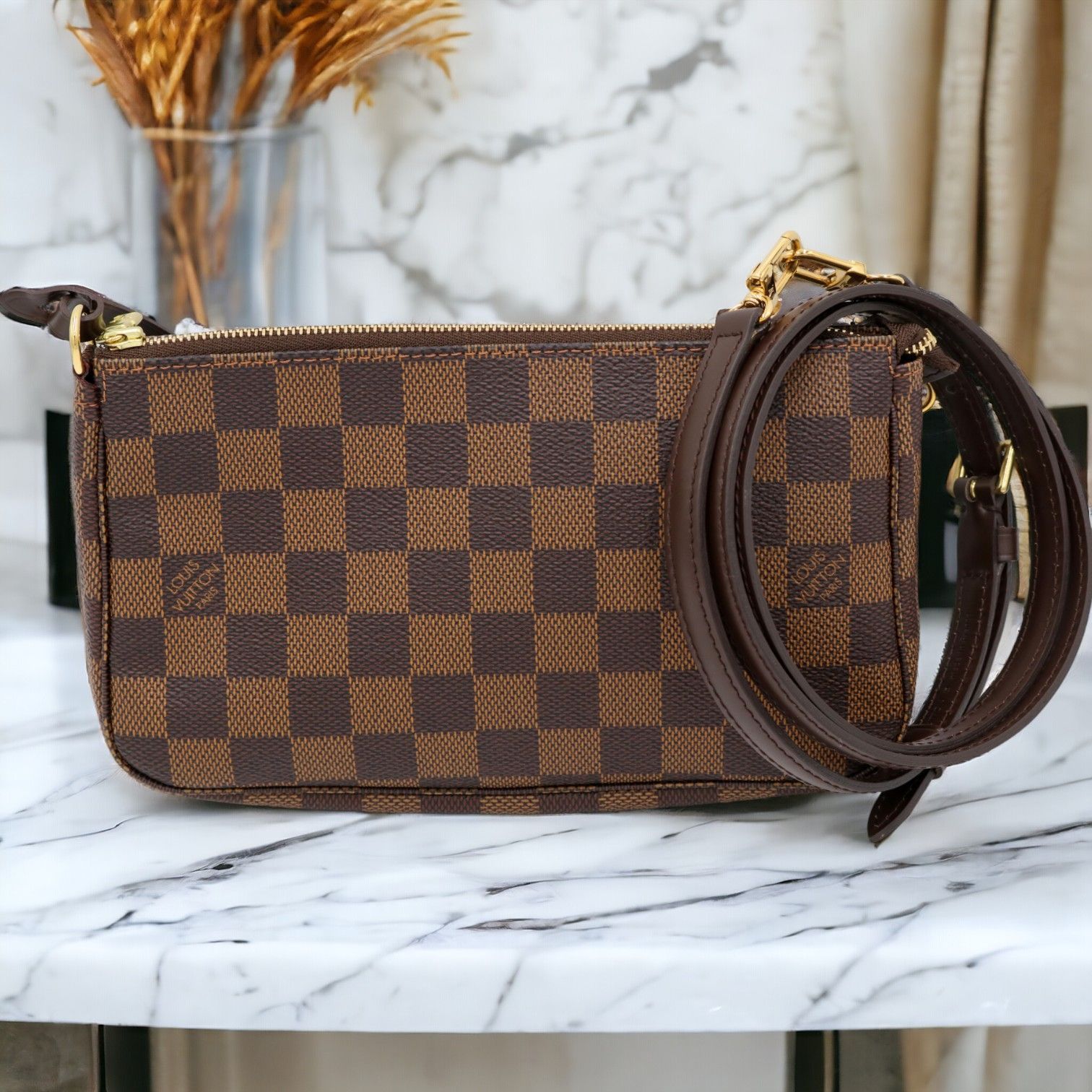 ちゃんはるです❣️ルイヴィトン ダミエ サルヴィ 2way ショルダーバッグ ❤︎様専用です】ルイヴィトン ダミエ ハンドバッグ ちゃんはる様専用