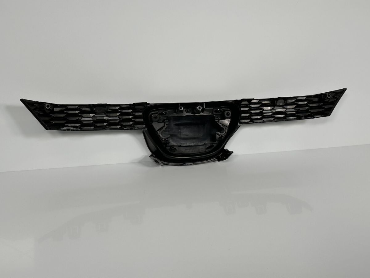 純正 フロントグリル