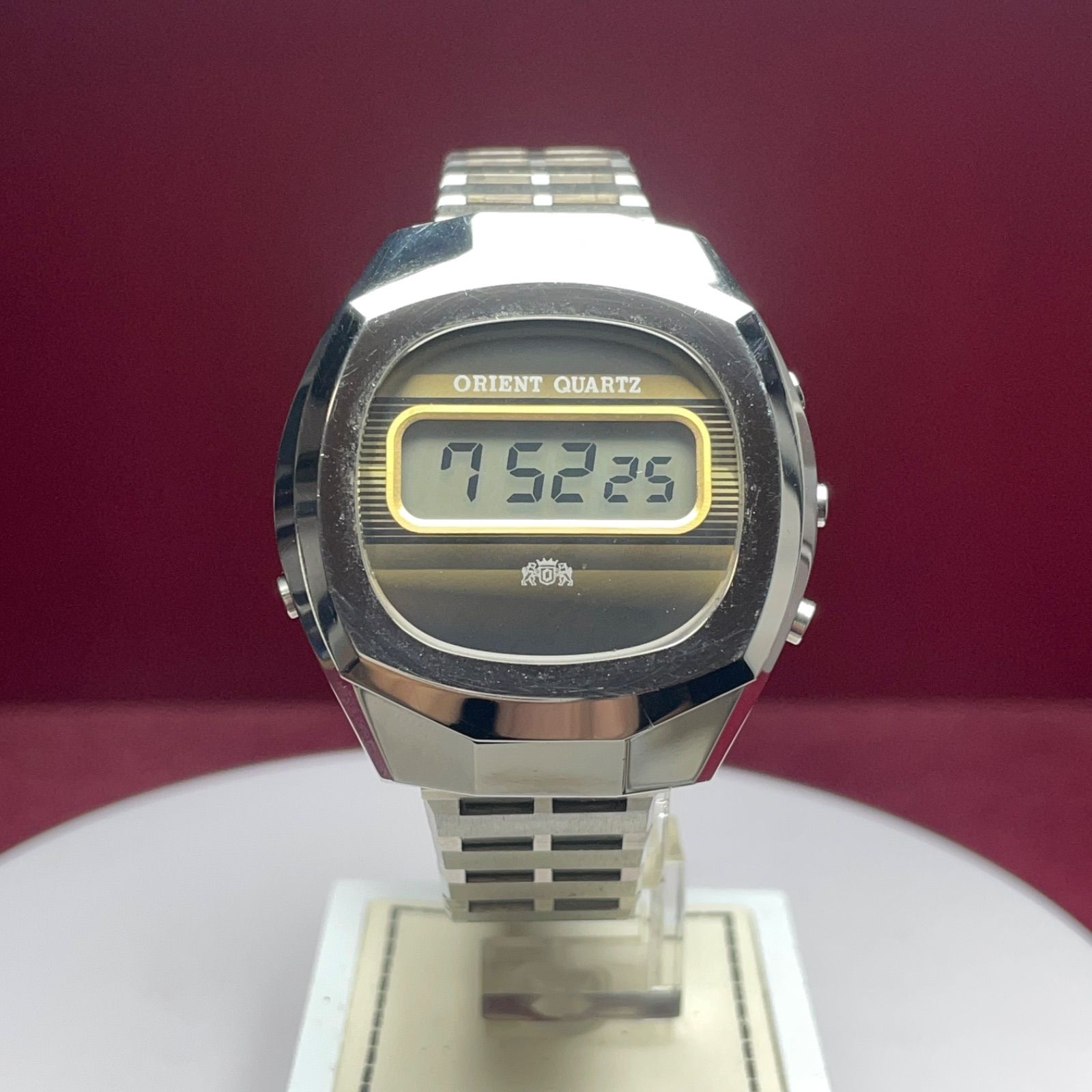 ★超希少 保管品 70s ORIENT QUARTZ 純正ブレス 日本製 腕時計 ☆超希少 保管品 70s ORIENT QUARTZ 純正ブレス 日本製 腕時計