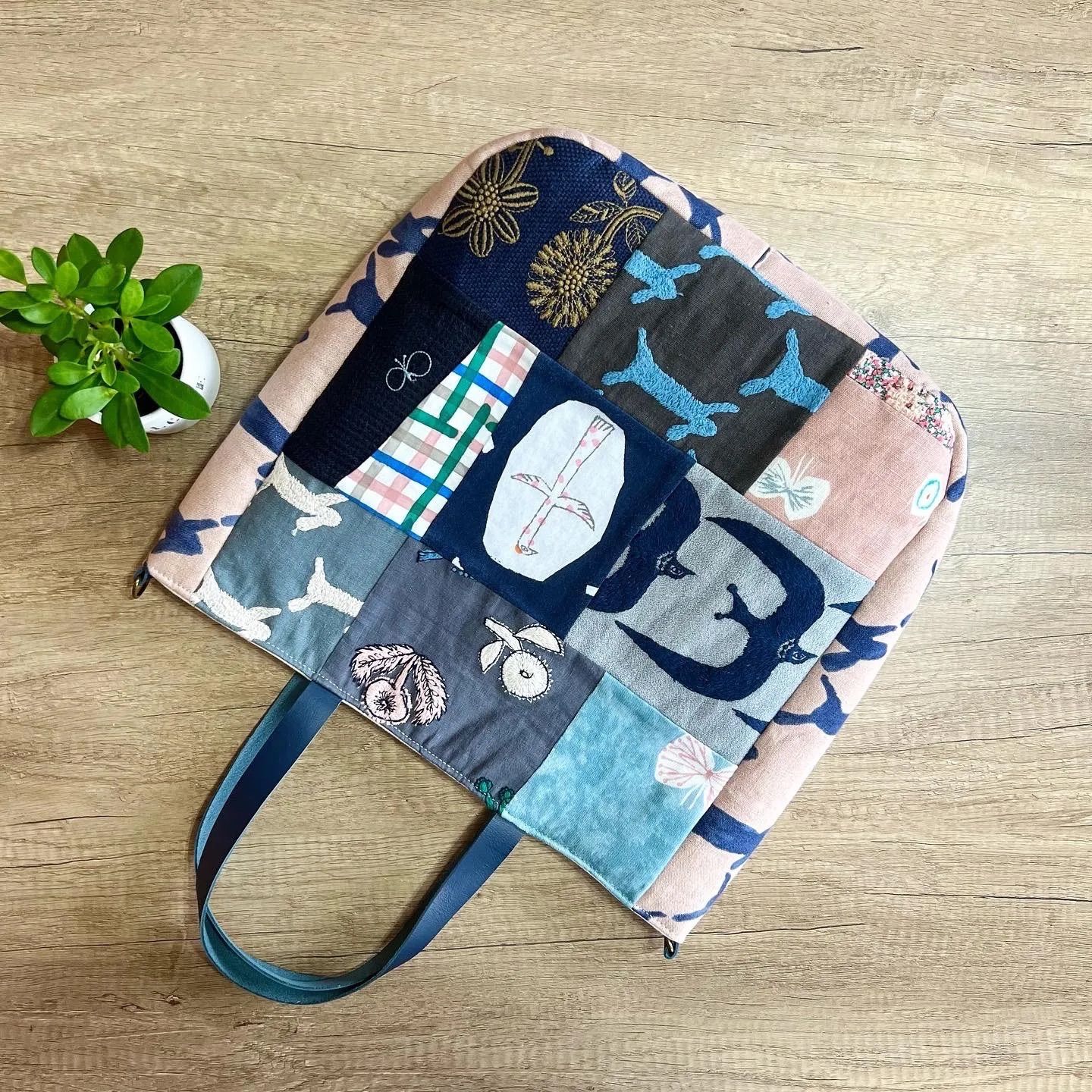 ミナペルホネン　パッチワーク　トートバッグ　ハンドメイド ミナペルホネン Lサイズ 肩がけ パッチワーク トートバッグ