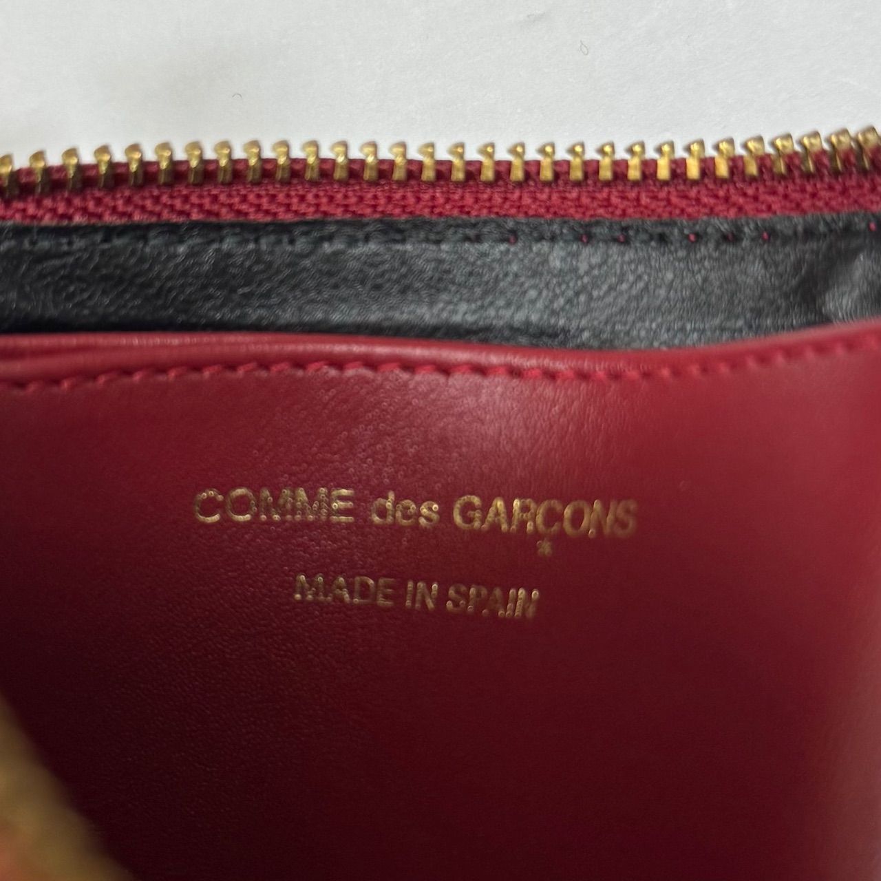 des GARCONS