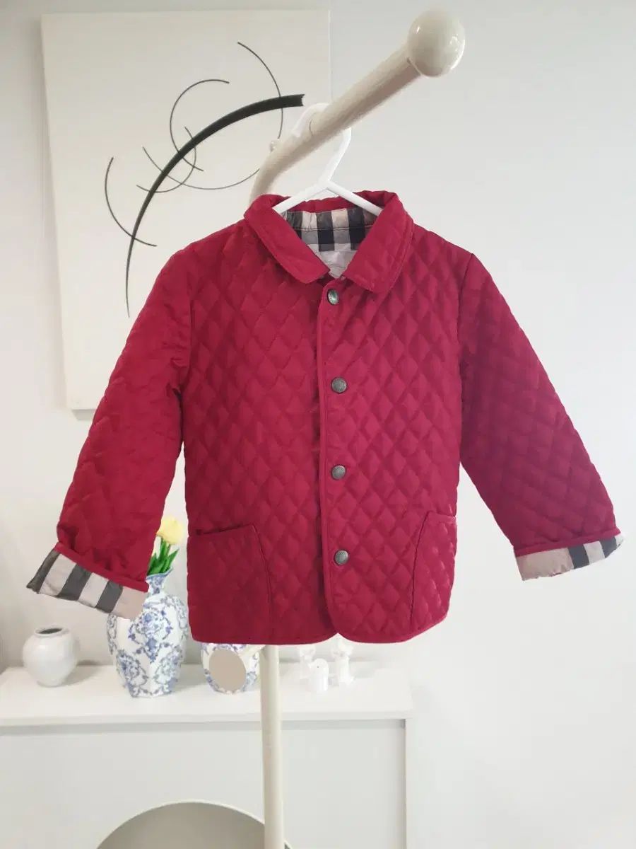 BURBERRYバーバリー　キルティング　ジャケット　上着　110~120赤 BURBERRYバーバリー キルティング ジャケット 上着 110~120赤