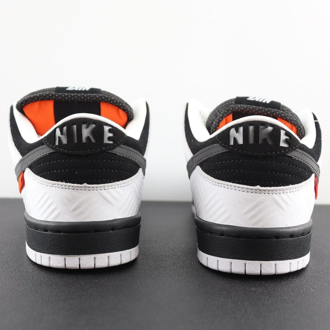 TIGHTBOOTH × NIKE SB DUNK LOW "WHITE/BLACK"　 タイトブース × ナイキ SB ダンク ロー "ホワイト/ブラック"