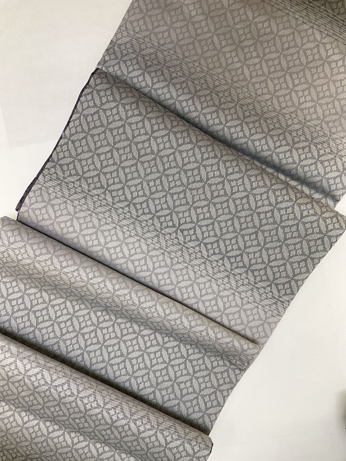 袋帯 お洒落帯 着物帯 椿 寒椿 紫 ぼかし 仕立て上がり リユース品