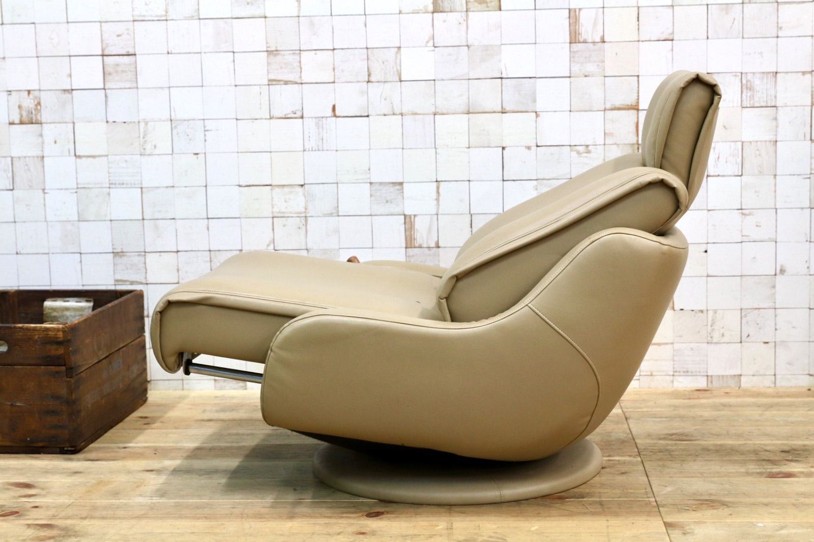 GMEH2O○karimoku カリモク リクライニングチェア パーソナルチェア 1人掛け シングルソファ 回転椅子 ソフトレザー 合皮 USTAUSTRALIA_COM_AU