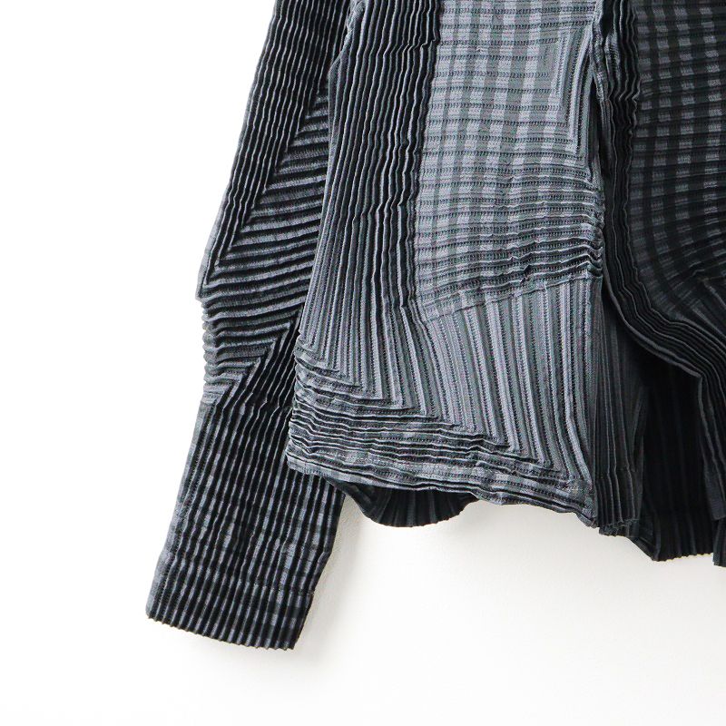 イッセイミヤケ　2019AW　3D　スチームストレッチ　プリーツ　ジャケット　2 ISSEY MIYAKE イッセイミヤケISSEY 3Dスチームストレッチ
