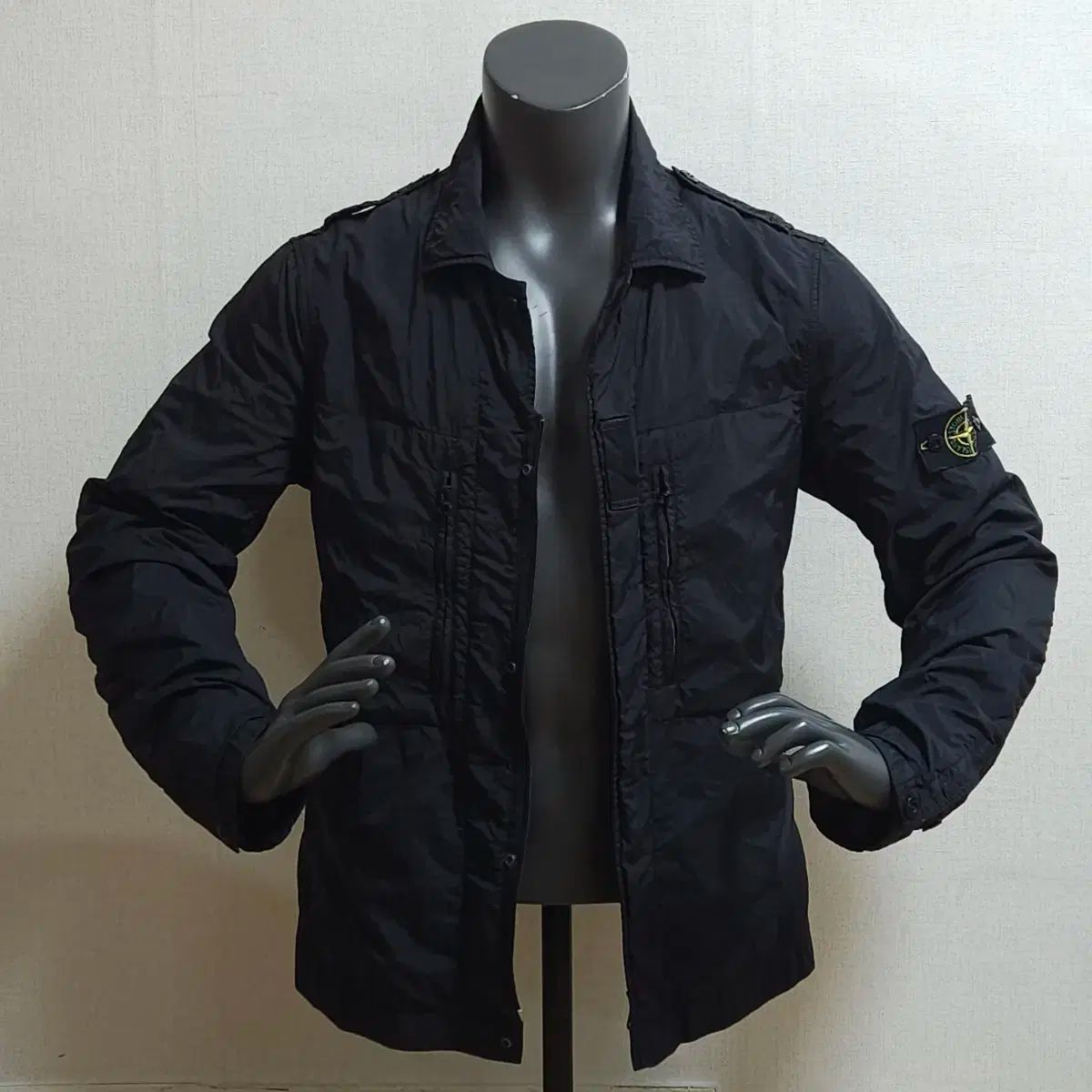 ストーンアイランド クリンクルレップス ガーメント