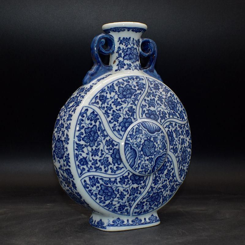 清乾隆緑釉回転式透かし彫り香炉  景徳鎮 陶磁器 装飾品 工芸品 美術品 置物 清乾隆青花纏枝蓮如意抱月瓶 景徳鎮 陶磁器 装飾品 現代工芸品