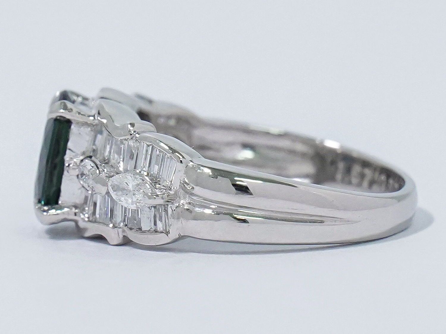 ポチ　Pt900サファイア/ダイヤモンドリング　#13　　中古品 本物 サファイア 1.57ct ダイヤモンド 0.80ct Pt900 リング 指輪