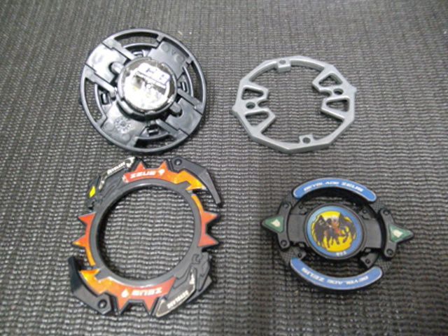 中古品 タカラトミー 爆転シュート ベイブレード ZEUS ゼウス